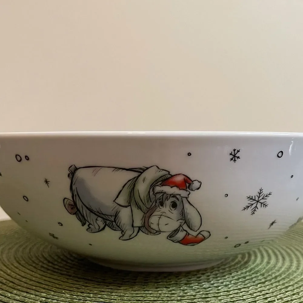 Disney Winnie the Pooh Christmas large bowl NWT